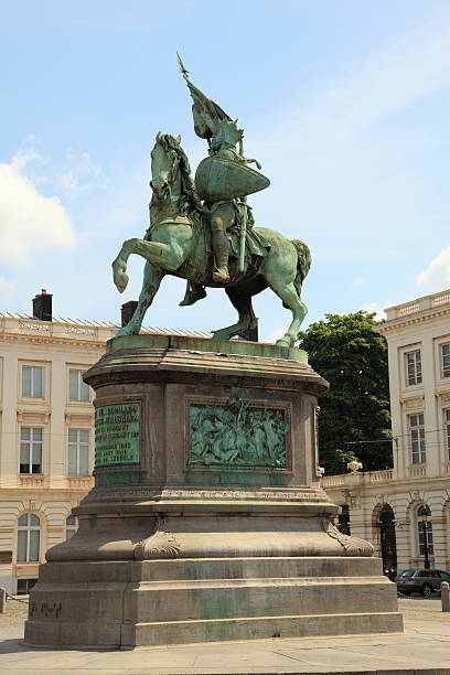 istock Crusader statue Bruxelles Belgium 471259543