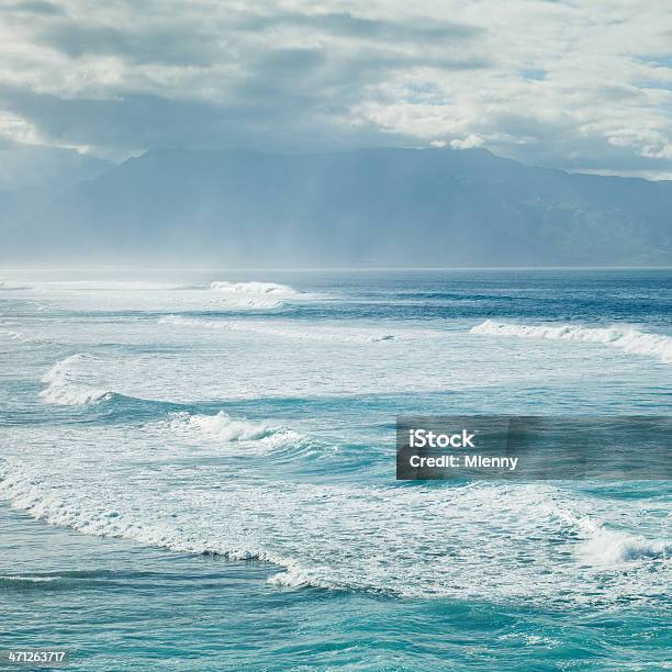 Surfen Wellen Hawaii Stockfoto und mehr Bilder von Bewegung - Bewegung, Blau, Brandung