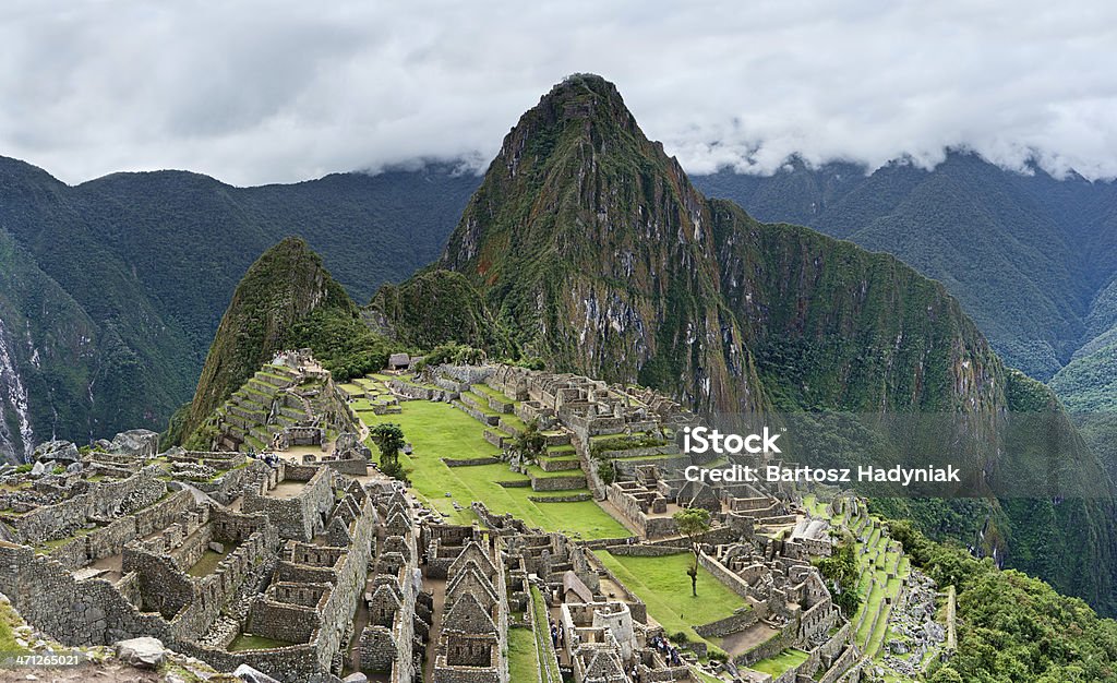 Vue panoramique du Machu Picchu 87MPix XXXXL - Photo de Cuzco libre de droits