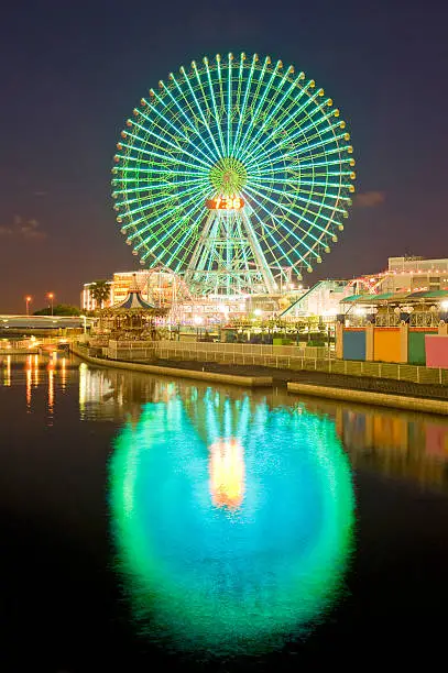 Giant Ferris Wheel at dusk in Sakuragicho, Yokohama, Japan