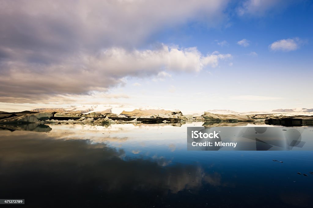 Dawn Icebergs in Ёкюльсаурлоун Исландия - Стоковые фото Айсберг - ледовое образовании роялти-фри