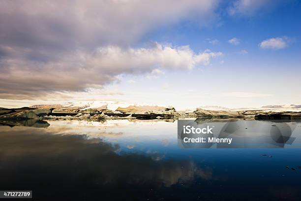 Dawn Icebergs In Ёкюльсаурлоун Исландия — стоковые фотографии и другие картинки Айсберг - ледовое образовании - Айсберг - ледовое образовании, Арктика, Атлантический океан