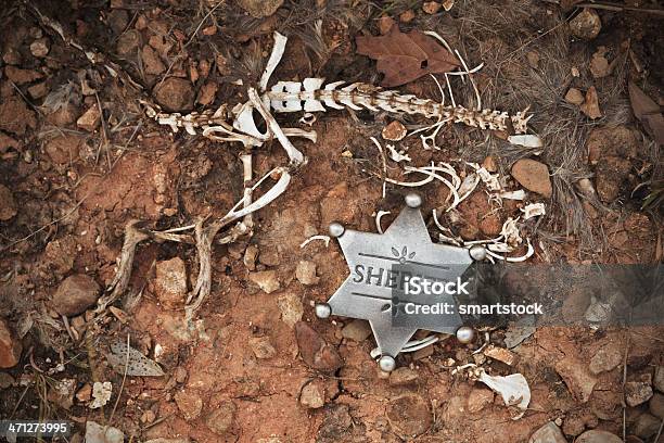 Foto de Emblema De Xerife Rat Skeleton e mais fotos de stock de Distintivo de Polícia - Distintivo de Polícia, Antigo, Antiguidade