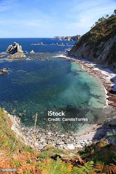 Costa Verdeasturias - Fotografie stock e altre immagini di Acqua - Acqua, Ambientazione tranquilla, Baia