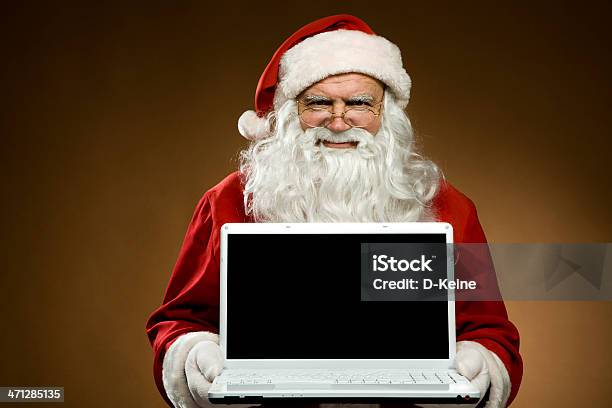 Pai Natal - Fotografias de stock e mais imagens de Pai Natal - Pai Natal, Computador Portátil, Internet