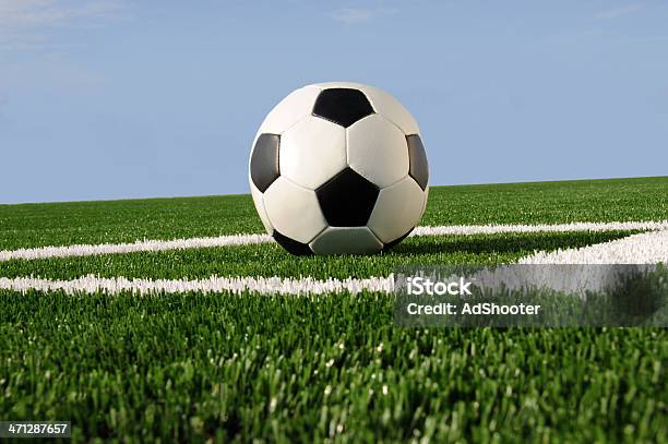 De Fútbol Foto de stock y más banco de imágenes de Campo de fútbol - Campo de fútbol, Deporte, Deporte de equipo
