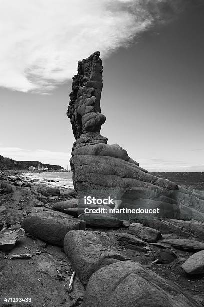 La Petite Tourelle Formazione Rocciosa - Fotografie stock e altre immagini di Ambientazione esterna - Ambientazione esterna, Bianco e nero, Canada