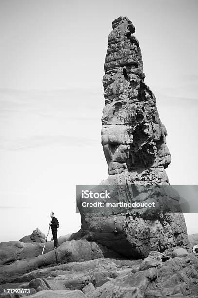 La Petite Tourelle Rock Formation Foto de stock y más banco de imágenes de Adulto - Adulto, Adulto maduro, Aire libre