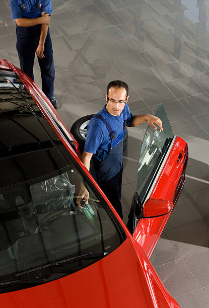 istock Auto Repair Shop 471295799