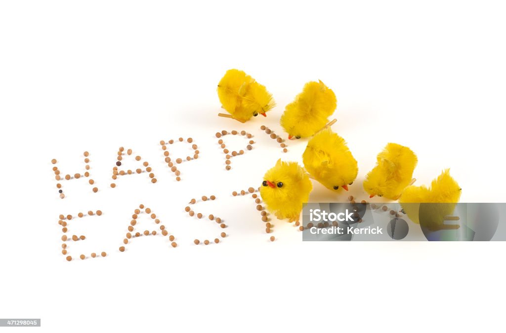 Ostern Küken pflücken das Wort "happy easter" - Lizenzfrei Boden Stock-Foto