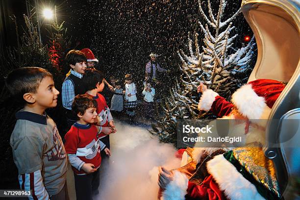 Evento Natale Giorni - Fotografie stock e altre immagini di Babbo Natale - Babbo Natale, Bambino, Bambino di età prescolare
