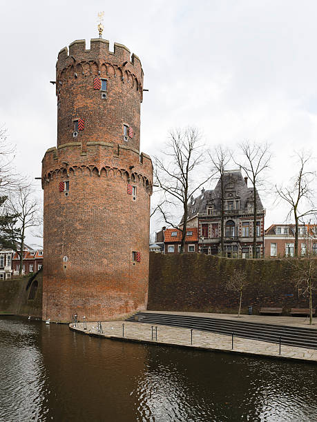 istock Medieval Kronenburgertoren in Nijmegen 471303691