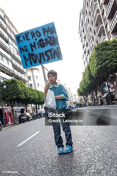 Quiero Bread Crumbs Movistar No Foto de stock y más banco de imágenes de 2014 - 2014, 2015, Cartel