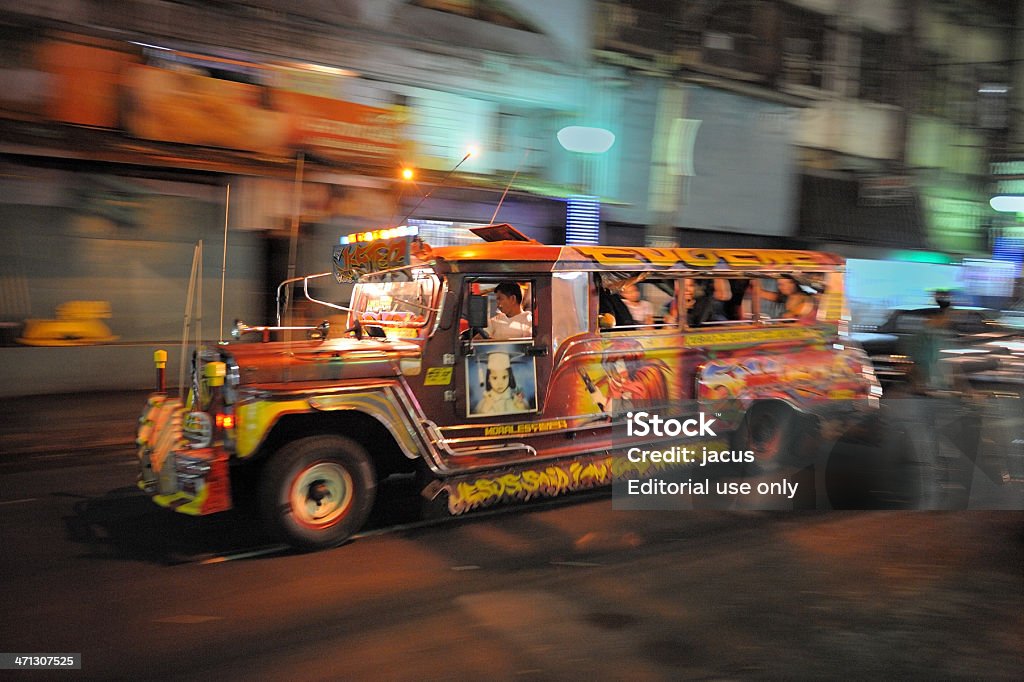 Filippino jeepney - Foto stock royalty-free di Jeepney