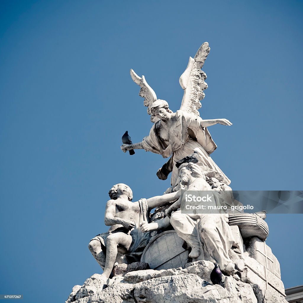 Monumento em Trieste - Royalty-free Anjo Foto de stock