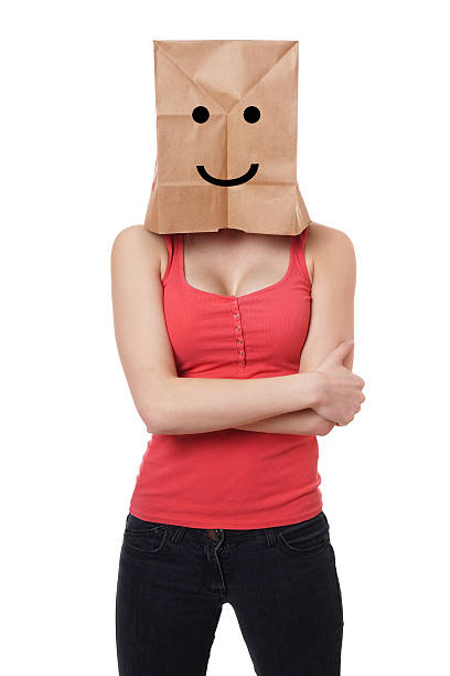istock smiley paper bag woman 471318612
