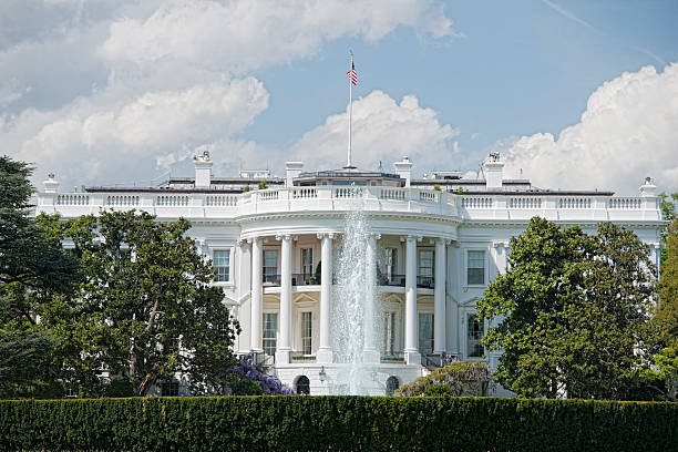 istock Washington White House on sunny day 471321424