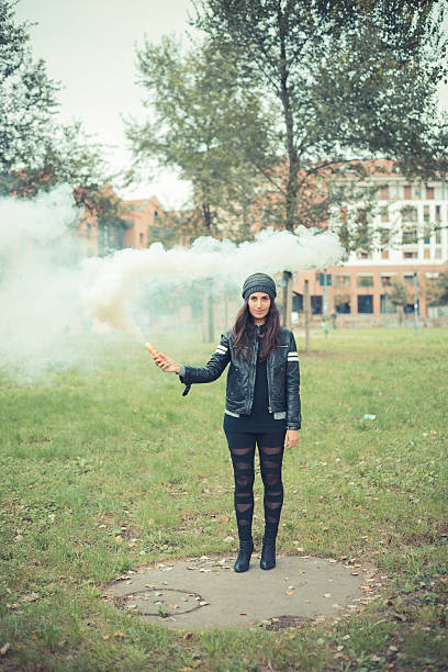 istock young beautiful brunette woman 471323098
