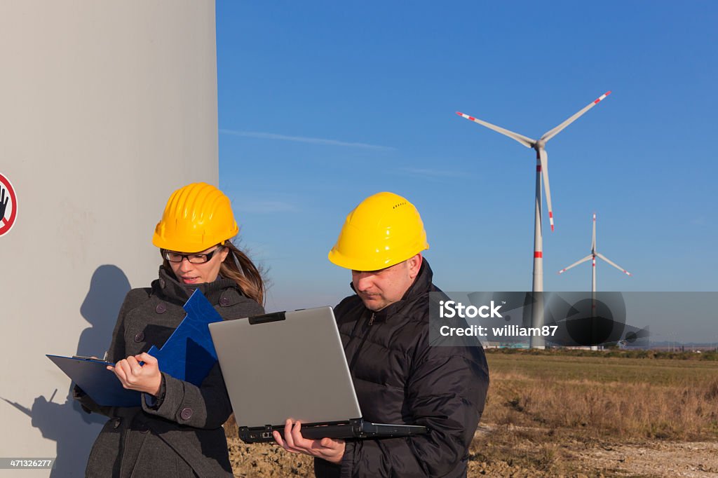 Técnico de engenheiros de Turbina eólica Power Generation estação - Foto de stock de 20 Anos royalty-free