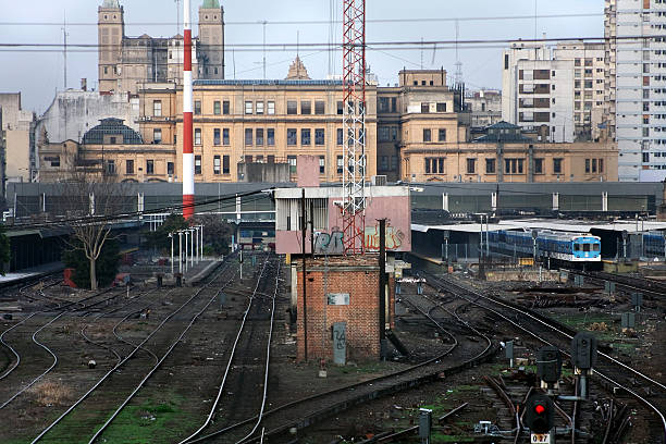 vista da estação de trem. - royal train - fotografias e filmes do acervo