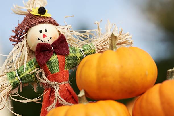 istock Autumn and scarecrow 471329479