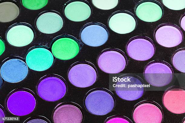 Professionelle Mehrfarbig Eyeshadows Farbpalette Stockfoto und mehr Bilder von Accessoires - Accessoires, Bunt - Farbton, Fachberuf