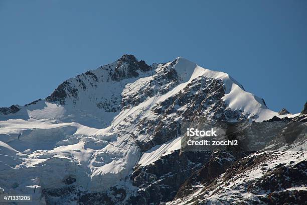 Piz Bernina - zdjęcia stockowe i więcej obrazów Alpy - Alpy, Alpy Engandyńskie, Bez ludzi