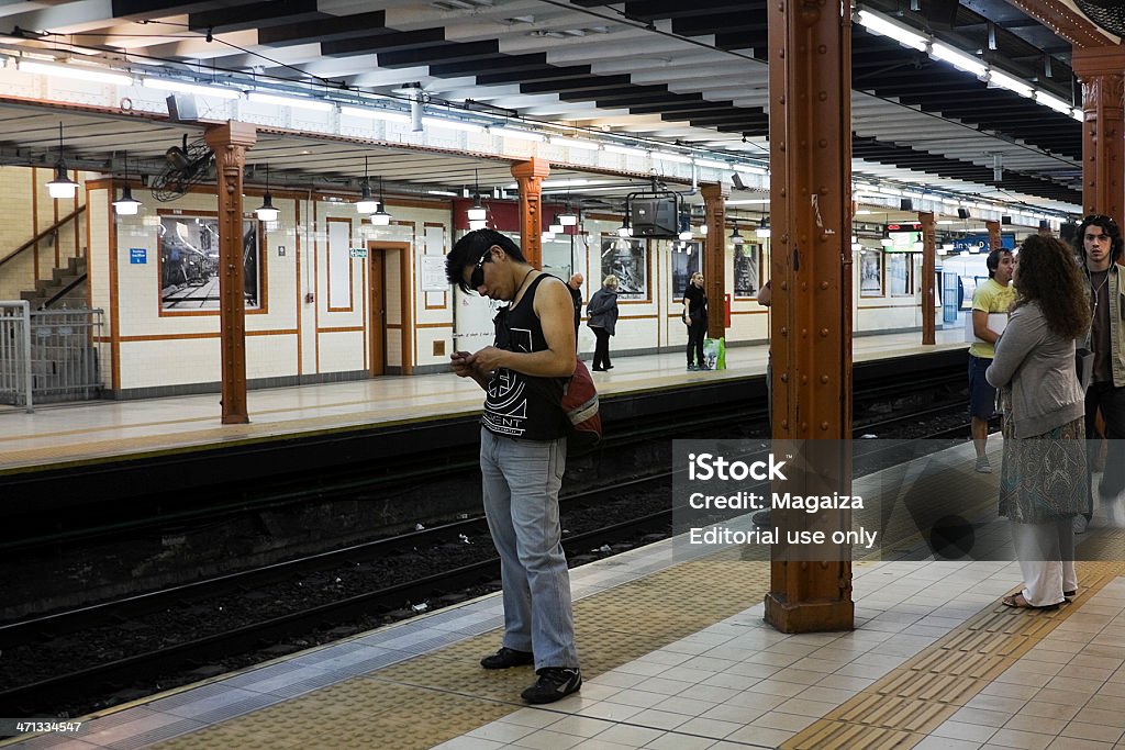Estação de metrô - Foto de stock de Adulto royalty-free