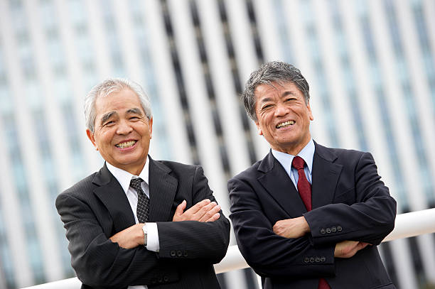 istock Senior Businessmen 471335551