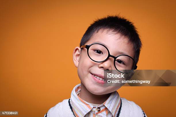 Foto de Um Menino Asiática Detalhe e mais fotos de stock de Criança - Criança, Fundo colorido, Meninos
