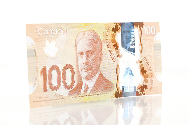 nowe polimer banknot 100 dolarów kanadyjskich-front - canadian dollars canada bill one hundred dollar bill zdjęcia i obrazy z banku zdjęć