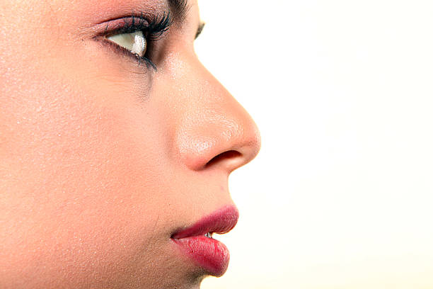 istock Beautiful Woman 471343461