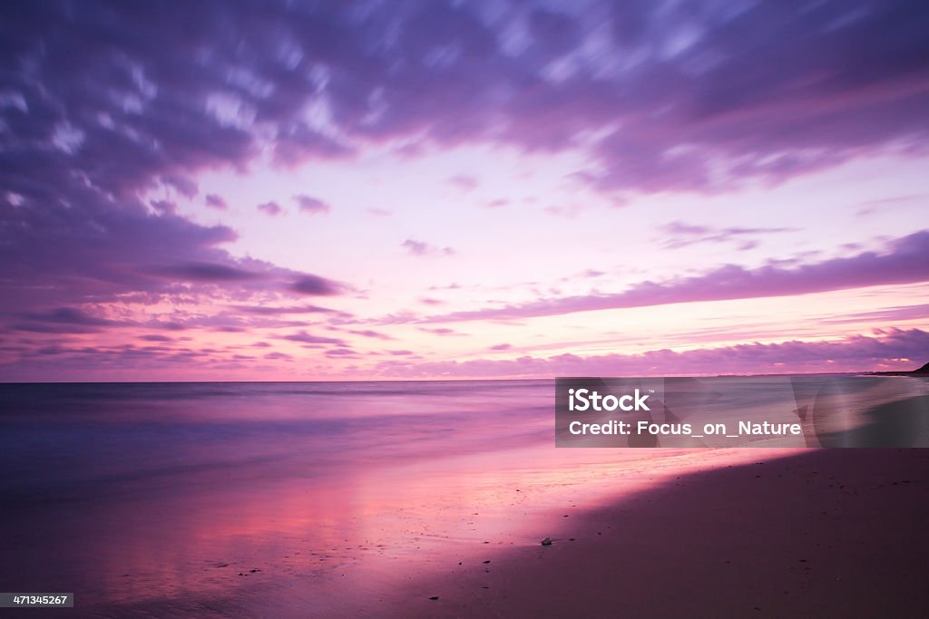 Tramonto sull'oceano Atlantico - Foto stock royalty-free di Viola - Colore