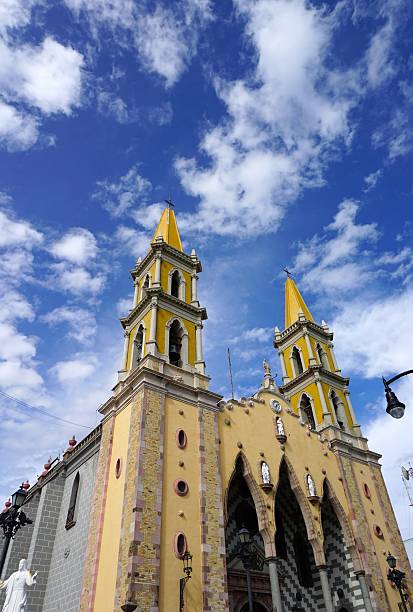 cathédrale de mazatlan - middle ages architecture and buildings place of worship church photos et images de collection