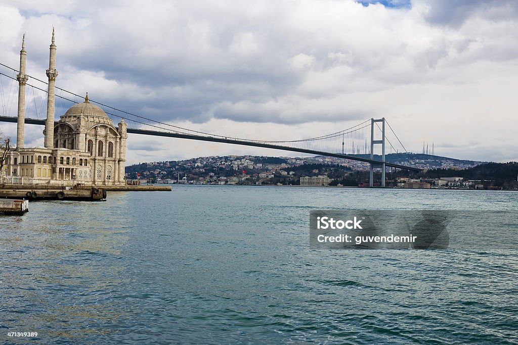 Mezquita de Ortakoy - Foto de stock de Anticuado libre de derechos