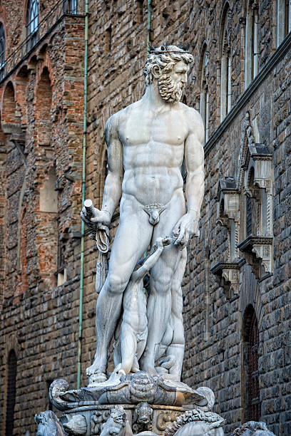 istock Florence Piazza della Signoria Statues 471350658