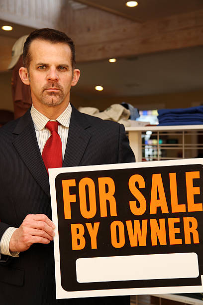 istock Store For Sale By Owner 471359623