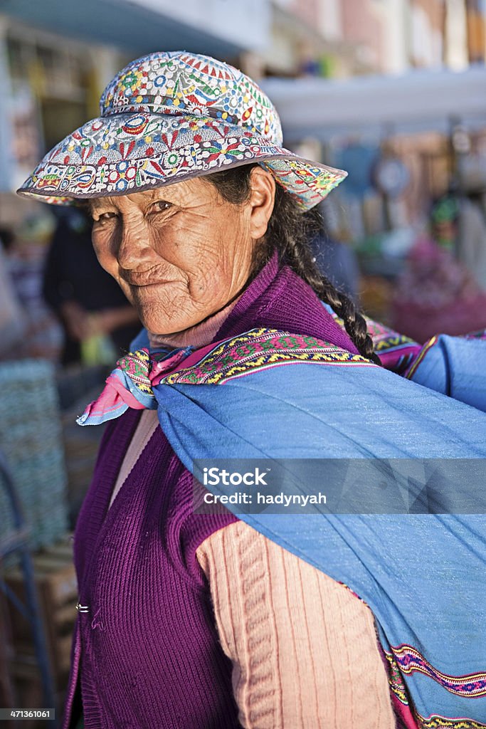 Peruanische Frau in-Kleidung, Chivay, Peru - Lizenzfrei Aktiver Senior Stock-Foto