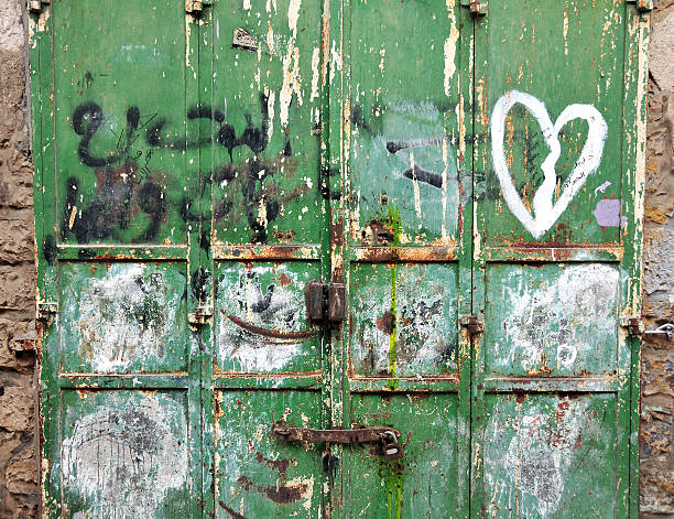istock Safety and street art 471364781