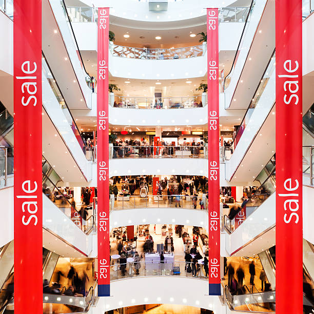 istock Sale Banner in Mall 471367285