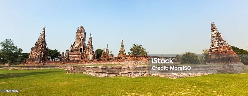 Ват Chaiwatthanaram, Аюттхая, Таиланд Stupas дужках - Стоковые фото Азия роялти-фри