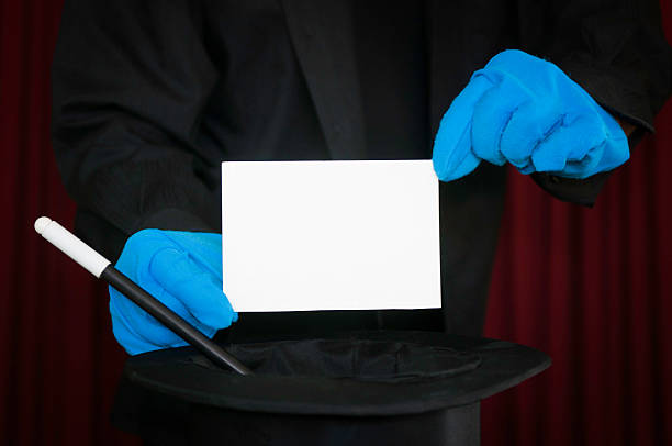 istock Stage entertainer presents blank card 471375717