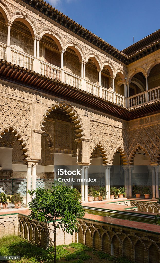 パティオデラス Doncellas 、までごのセビリア（スペイン） - アルカザール宮殿のロイヤリティフリーストックフォト