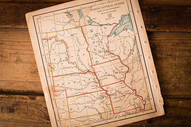 stary, map of north central członkowskich, siedzący angled w bagażniku - rzeka missouri zdjęcia i obrazy z banku zdjęć