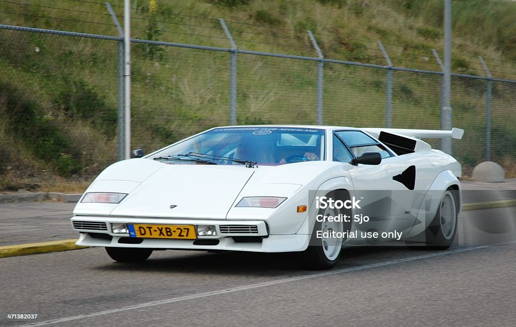 Lamborghini Countach - Foto de stock de Lamborghini Countach libre de derechos