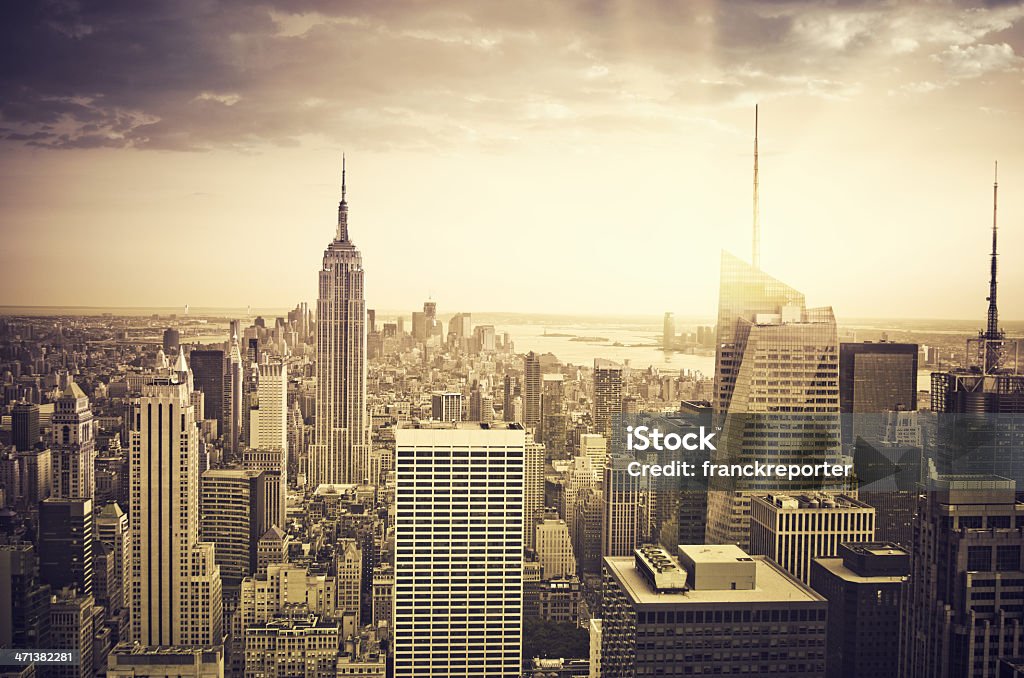 Empire State Building em panorama de Manhattan - Royalty-free Manhattan Foto de stock