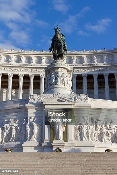 Altare Della Patria Foto de stock y más banco de imágenes de Altare Della Patria - Altare Della Patria, Característica arquitectónica, Ciudades capitales