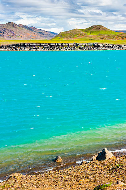 istock lake graenavatn, iceland 471389681