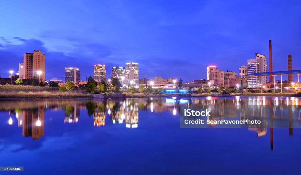 Edificios de la ciudad de Birmingham, Alabama - Foto de stock de Birmingham - Alabama libre de derechos