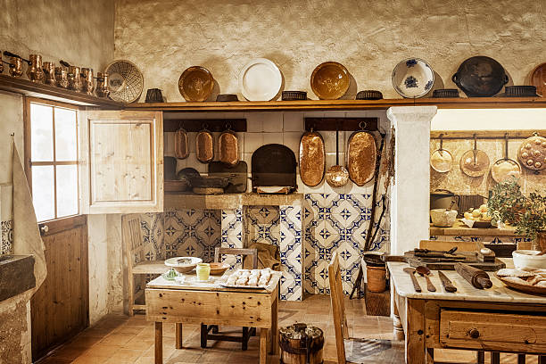 старинный majorcan кухня - detached house house cottage home interior стоковые фото и изображения